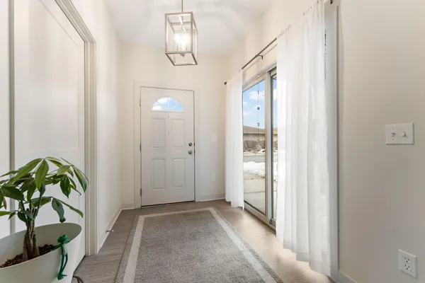 $289,900 | 1346 Parke Drive, Crown Point, IN 46307