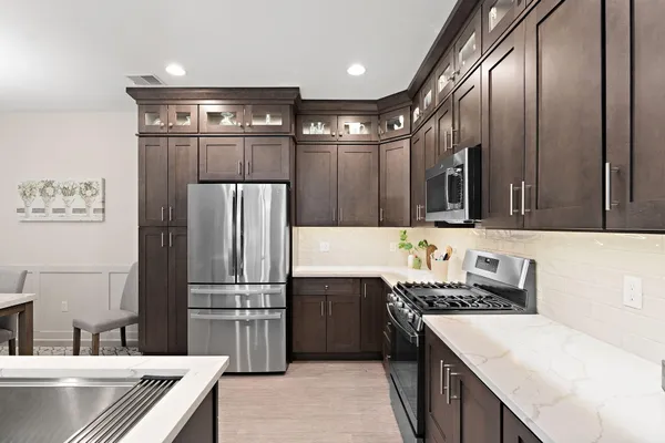 $289,900 | 1346 Parke Drive, Crown Point, IN 46307