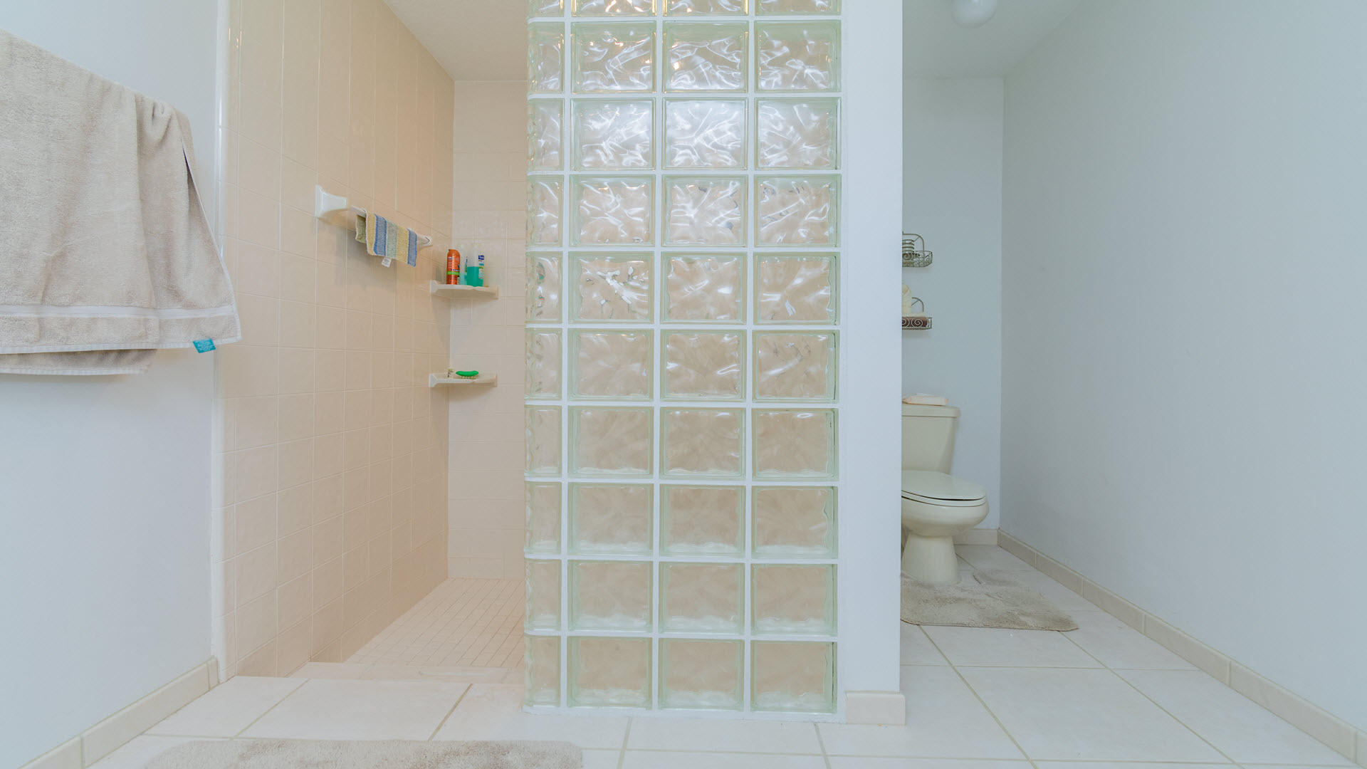 6090 Woodbury Road Boca Raton, FL 33433 - Photo 5 of 56 6090 Woodbury Road, Boca Raton_31