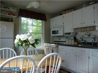 201 Franklyn Road Ewing, NJ 08628 - Photo 4 of 6 Kitchen