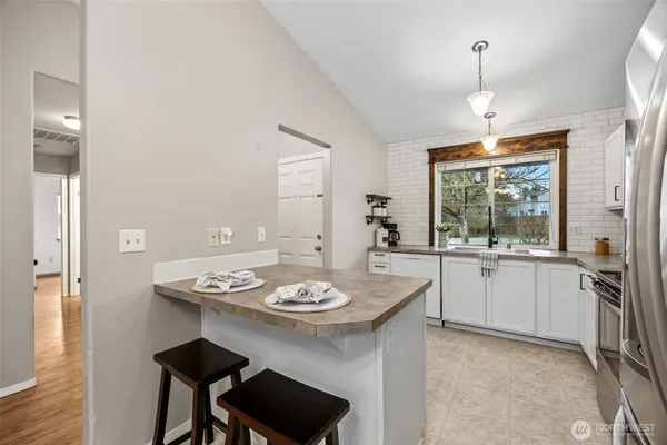 $469,999 | 20518 190th Avenue East, Orting, WA 98360
