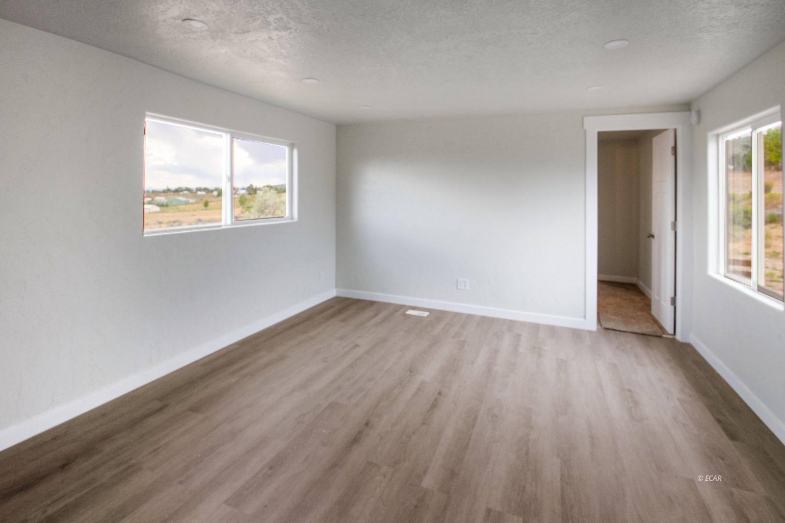 732 Spring Valley Parkway Spring Creek, NV 89815 - Photo 6 of 26 Gallery Image 6