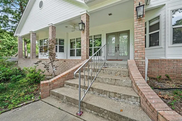 a view of an entryway of house