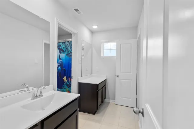 $3,300 | 2405 Bayrose Drive, Texas City, TX 77568