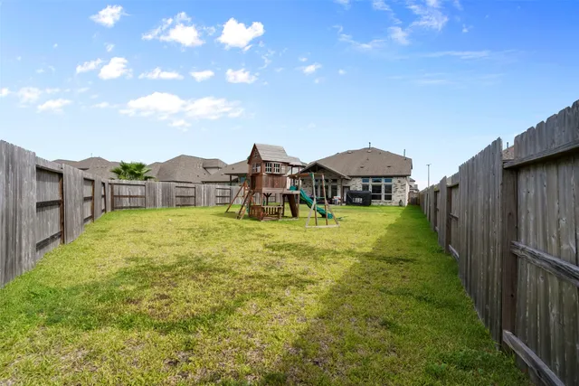 $3,300 | 2405 Bayrose Drive, Texas City, TX 77568