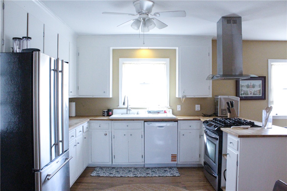 252 Riggs Drive Clemson, SC 29631 - Photo 5 of 45 Kitchen