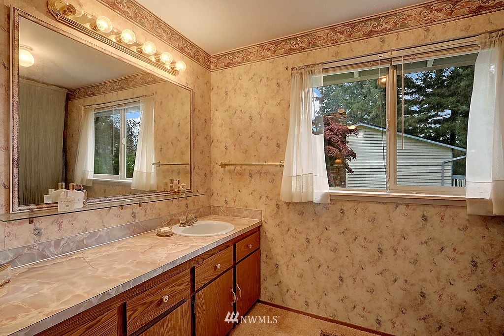 421 Chelan Avenue Southeast Renton, WA 98059 - Photo 12 of 18 Gallery Image 12