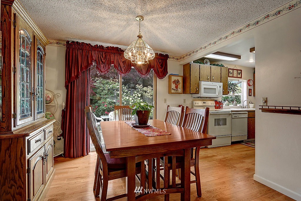 421 Chelan Avenue Southeast Renton, WA 98059 - Photo 5 of 18 Gallery Image 5