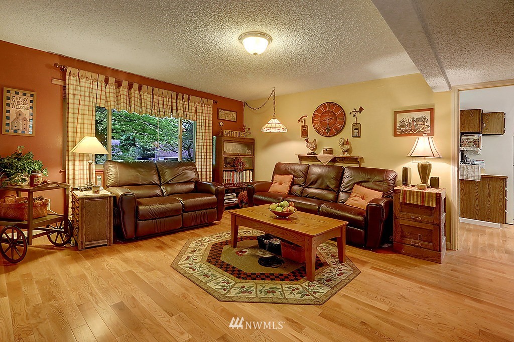 421 Chelan Avenue Southeast Renton, WA 98059 - Photo 8 of 18 Gallery Image 8