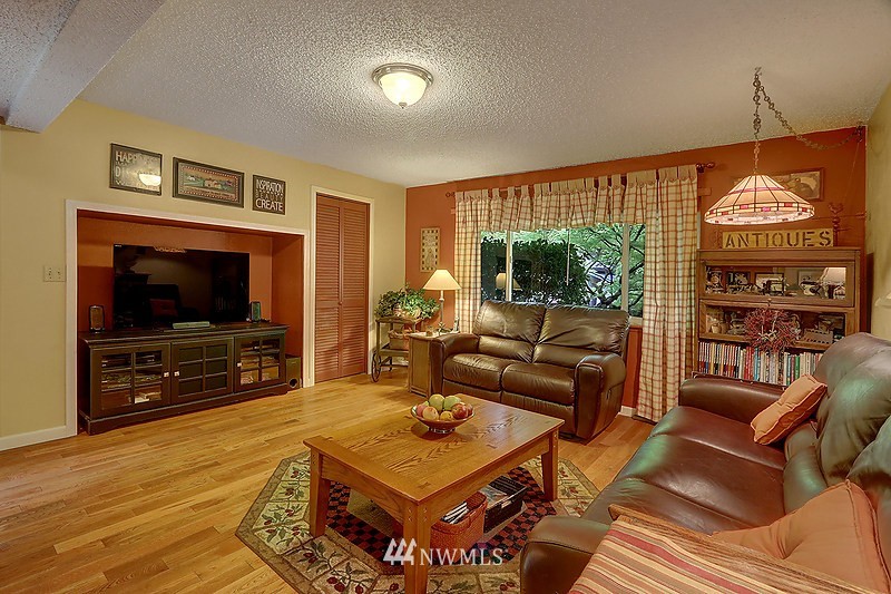 421 Chelan Avenue Southeast Renton, WA 98059 - Photo 9 of 18 Gallery Image 9