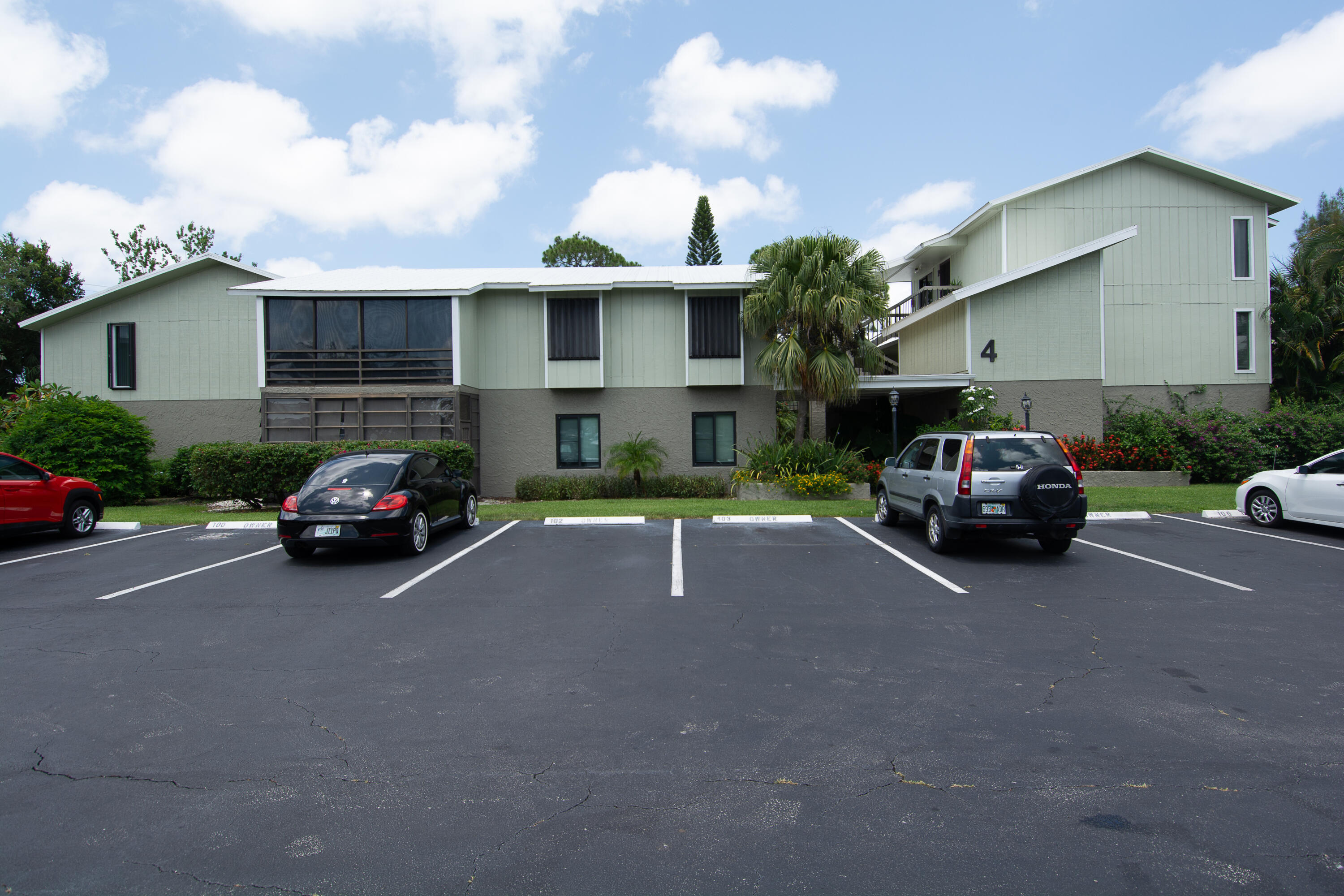 800 Northwest Fork Road, Unit B4 U2 Stuart, FL 34994 - Photo 1 of 53 Exterior