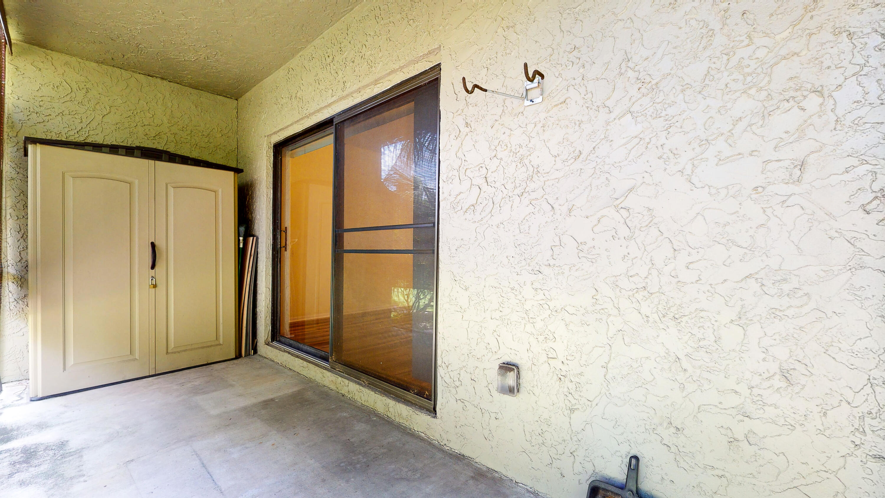 800 Northwest Fork Road, Unit B4 U2 Stuart, FL 34994 - Photo 23 of 53 Screened Patio