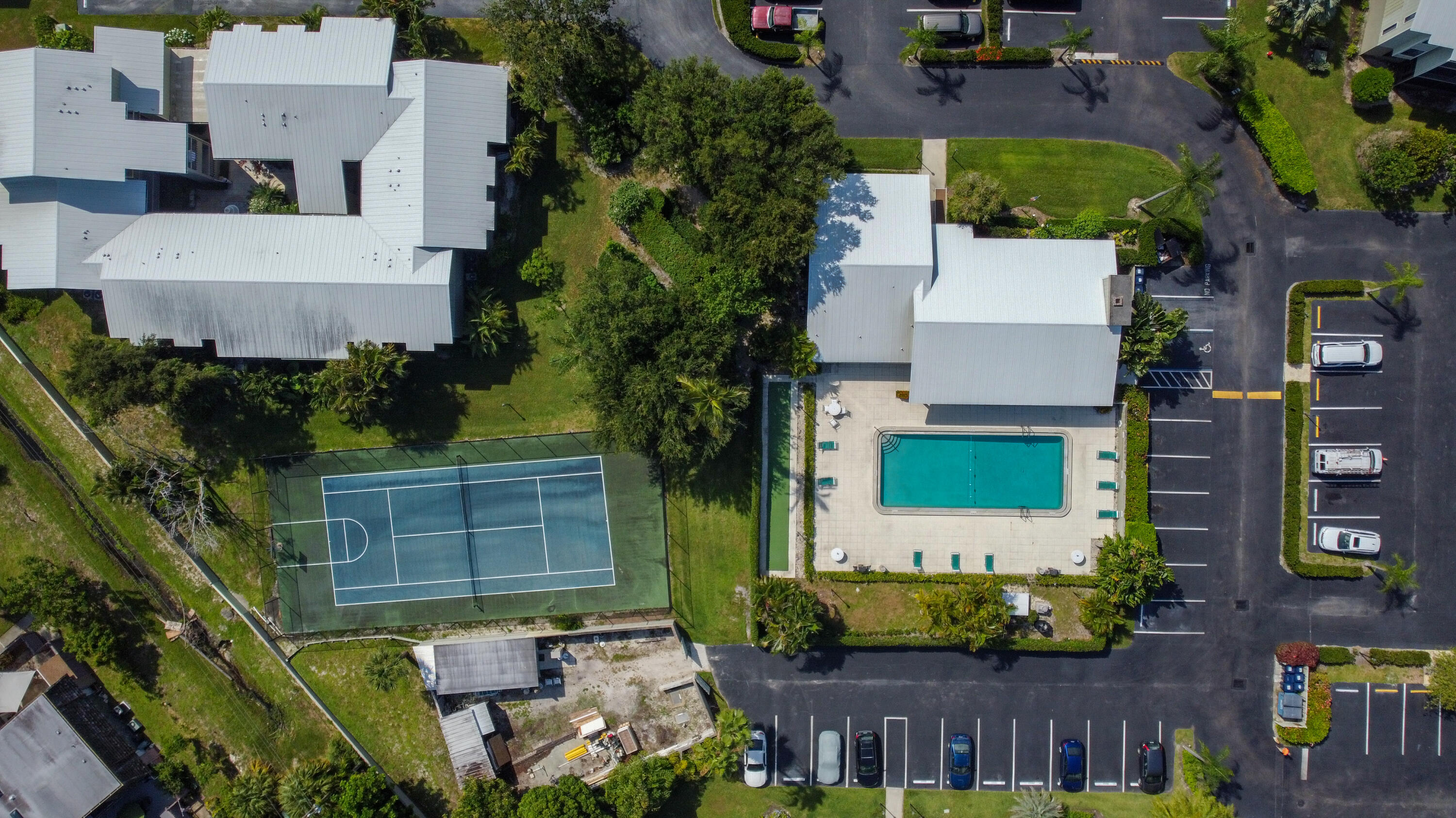 800 Northwest Fork Road, Unit B4 U2 Stuart, FL 34994 - Photo 33 of 53 800 Place-46