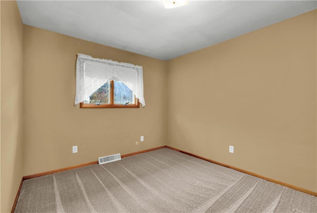 570 Bartleyville Road Burgettstown, PA 15021 - Photo 14 of 25 Gallery Image 14