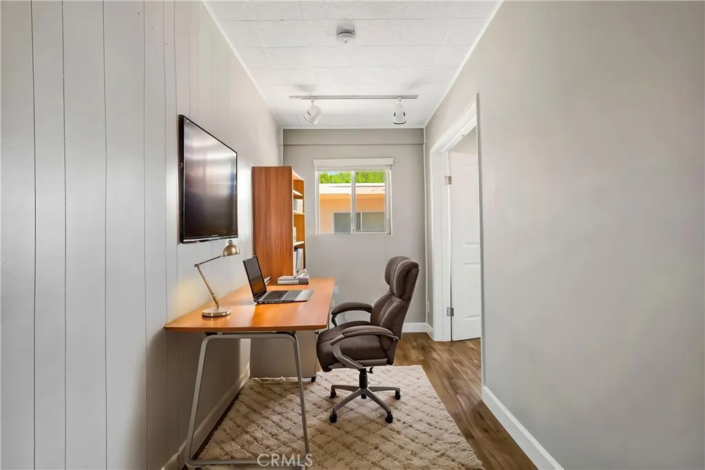 6520 Shirley Reseda, CA 91335 - Photo 10 of 26 a view of a workspace with furniture