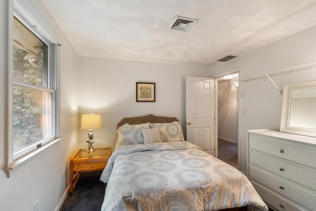14 Millers Farm Road Billerica, MA 01821 - Photo 24 of 36