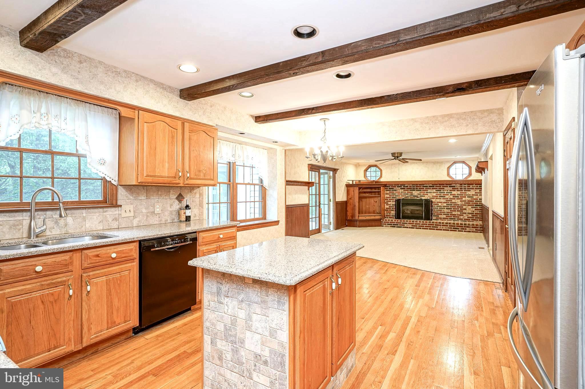 612 Howard Avenue Pitman, NJ 08071 - Photo 12 of 46