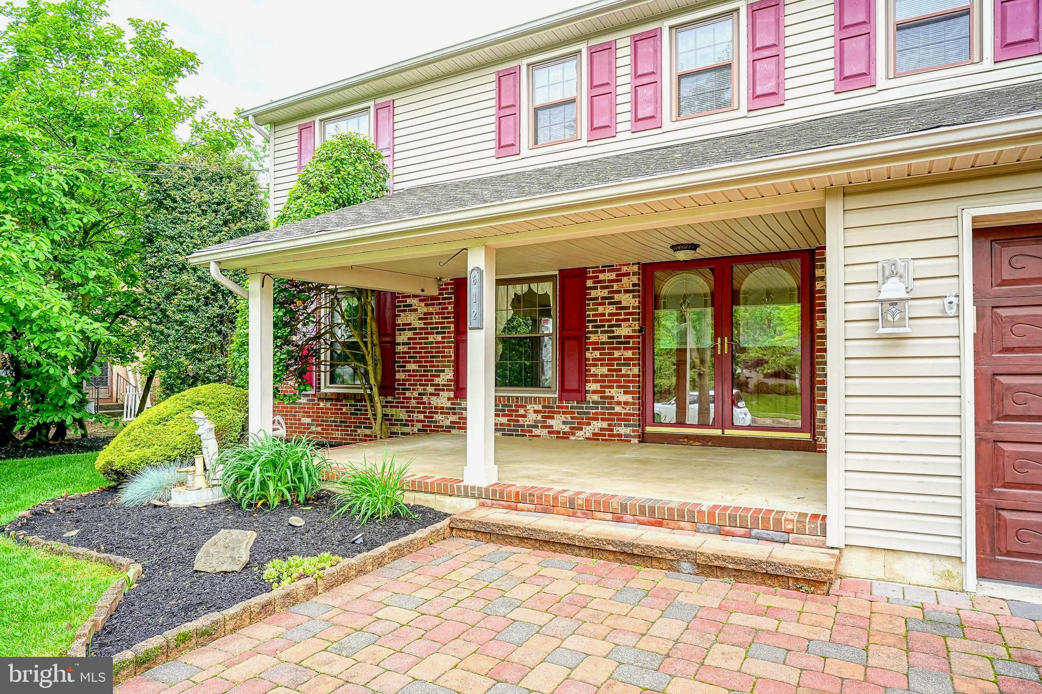 612 Howard Avenue Pitman, NJ 08071 - Photo 2 of 46