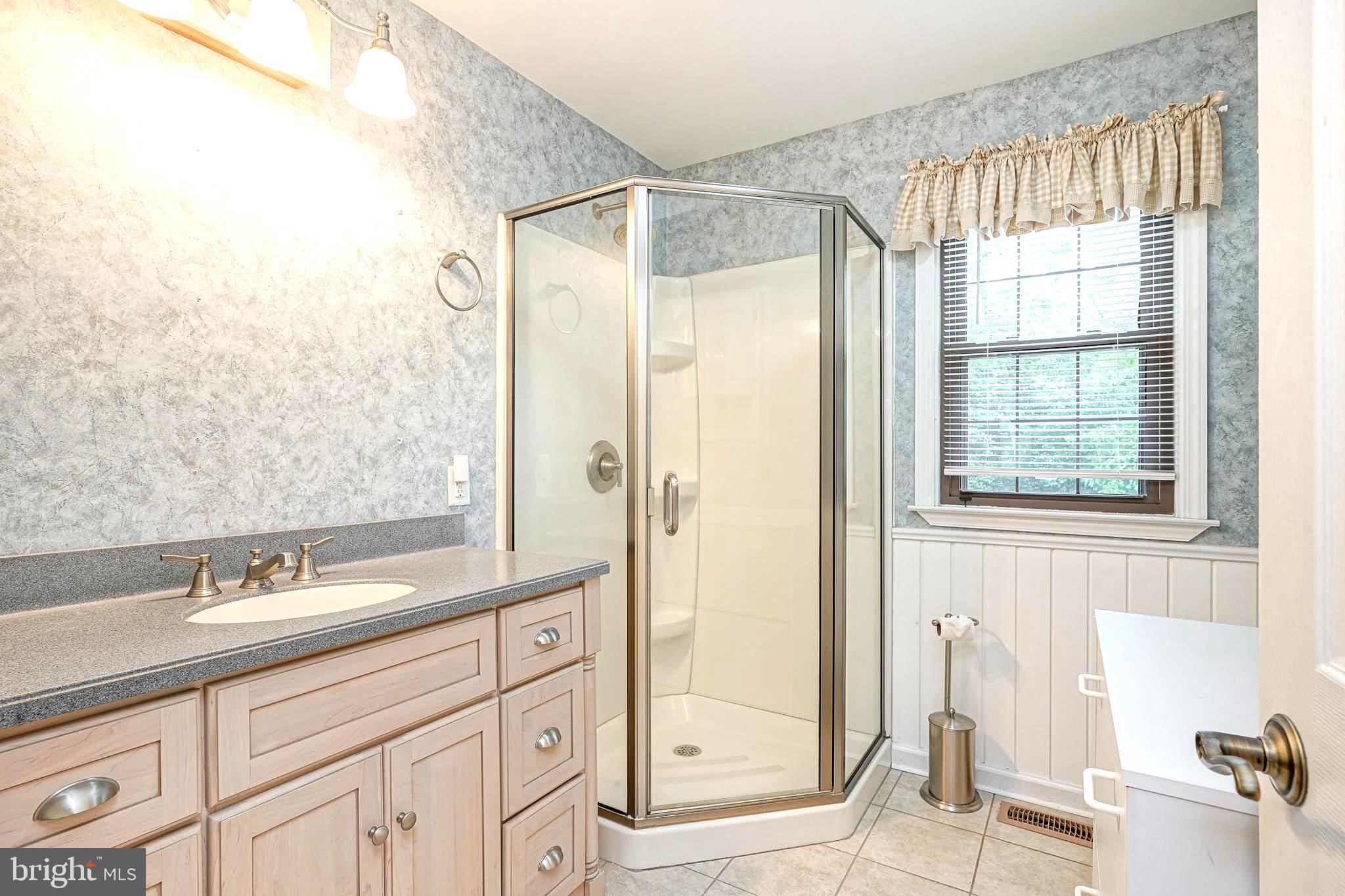 612 Howard Avenue Pitman, NJ 08071 - Photo 29 of 46