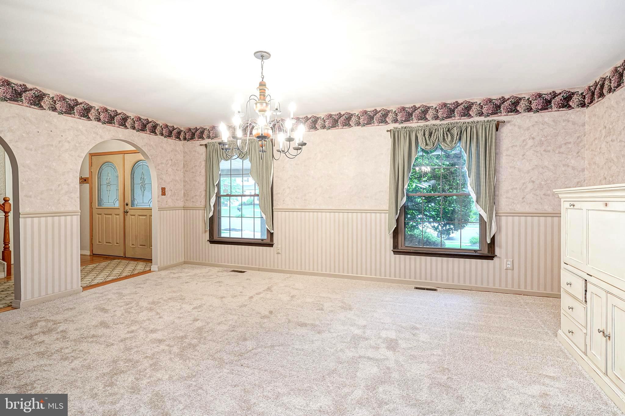 612 Howard Avenue Pitman, NJ 08071 - Photo 5 of 46