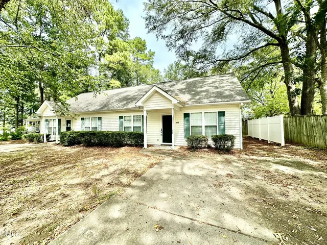 $1,300 | 420 Wall Street, Wendell, NC 27591