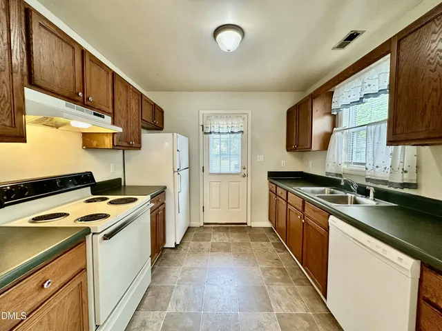 $1,300 | 420 Wall Street, Wendell, NC 27591