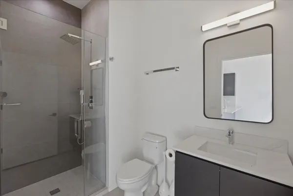 $3,100 | 4513 North Clark Street, Unit 201, Chicago, IL 60640