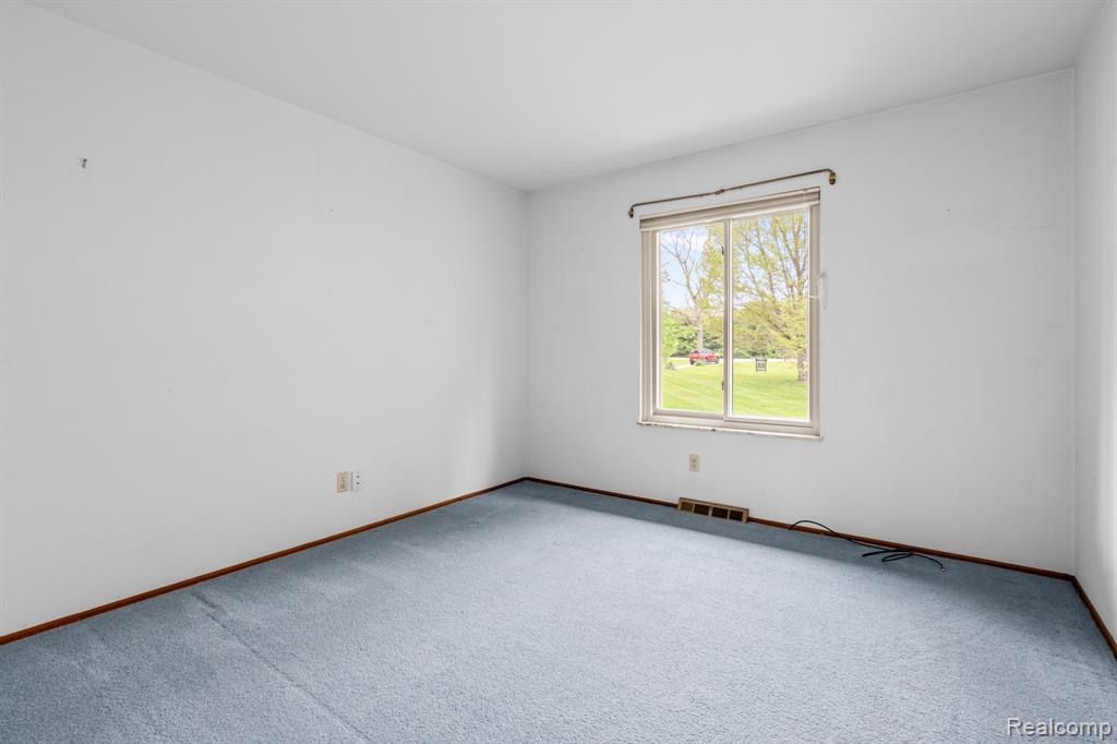 7540 Dexter-Pinckney Road Dexter, MI 48130 - Photo 41 of 53