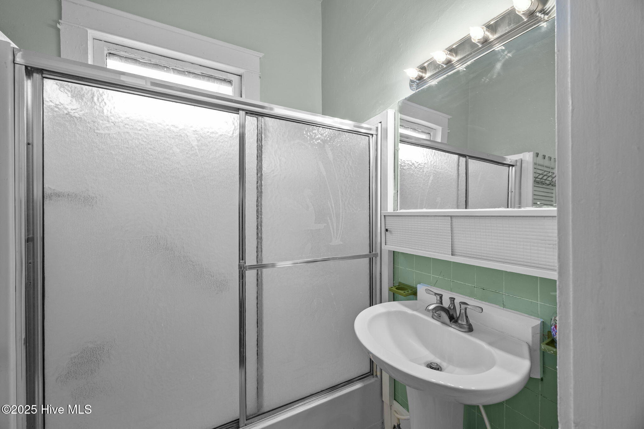 820 East 4th Street Washington, NC 27889 - Photo 13 of 39 22-web-or-mls-BLS_0036