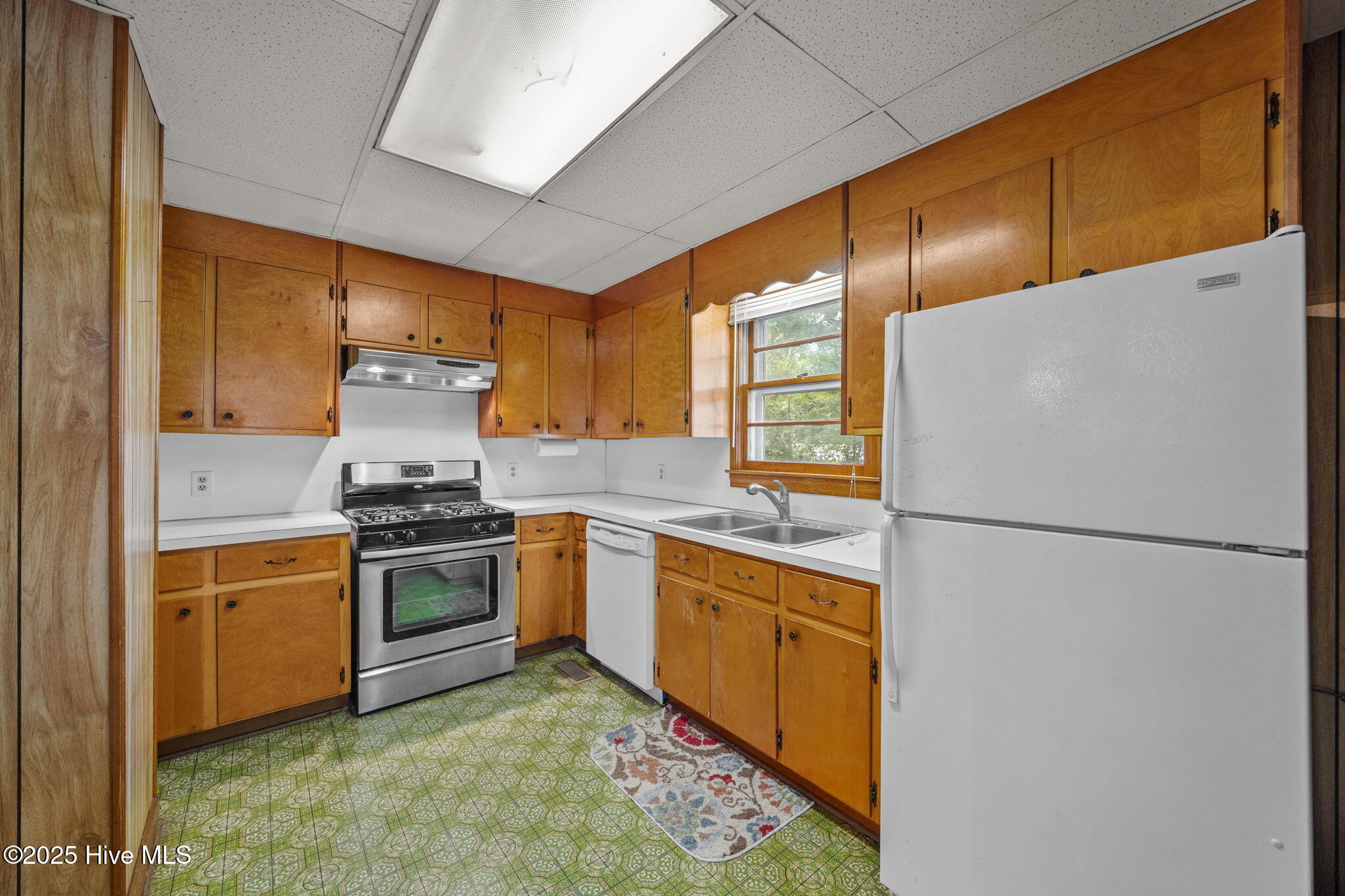 820 East 4th Street Washington, NC 27889 - Photo 14 of 39 27-web-or-mls-BLS_0051