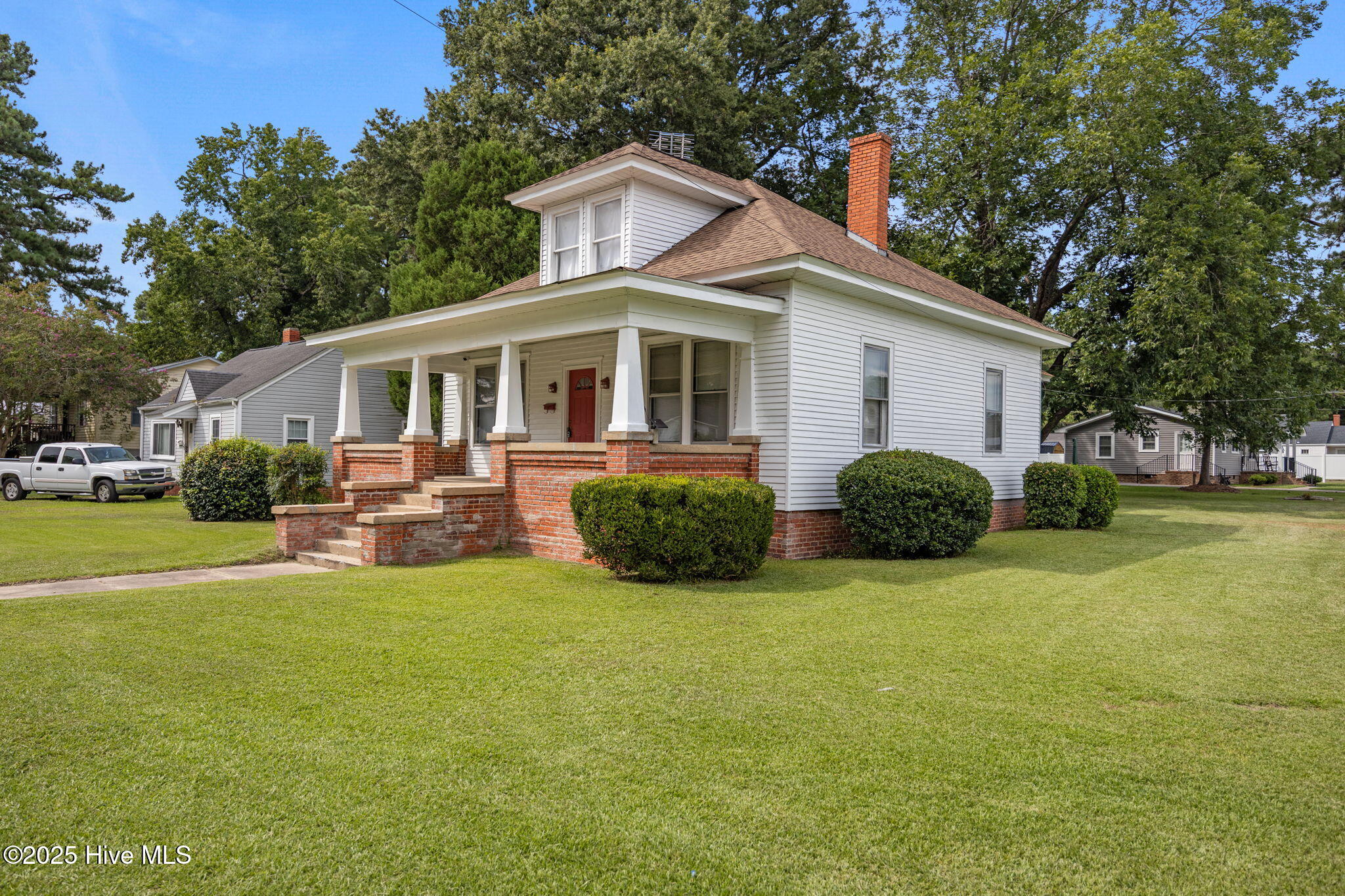820 East 4th Street Washington, NC 27889 - Photo 2 of 39 9-web-or-mls-BLS_0005
