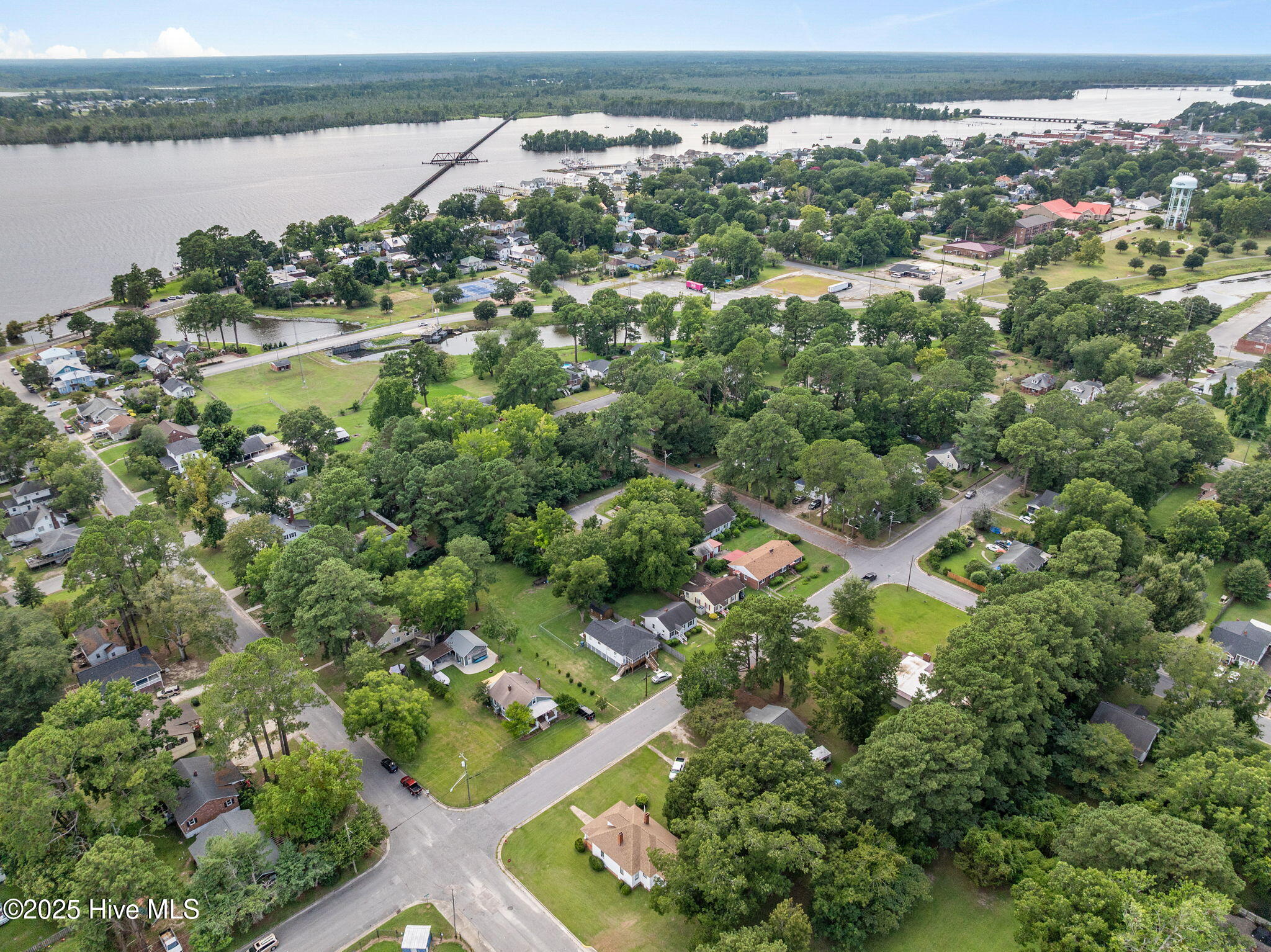 820 East 4th Street Washington, NC 27889 - Photo 26 of 39 39-web-or-mls-DJI_0220