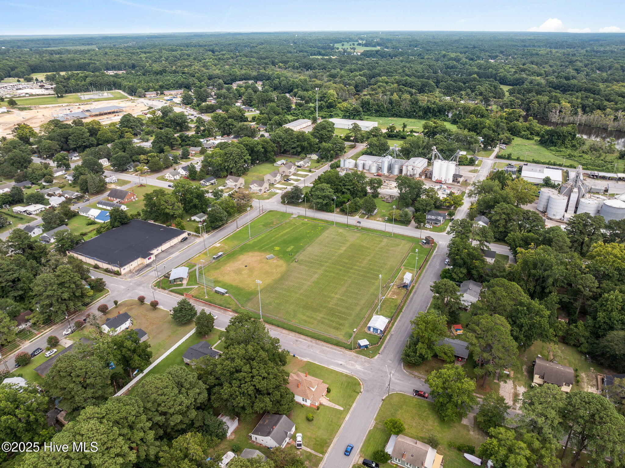 820 East 4th Street Washington, NC 27889 - Photo 27 of 39 37-web-or-mls-DJI_0218
