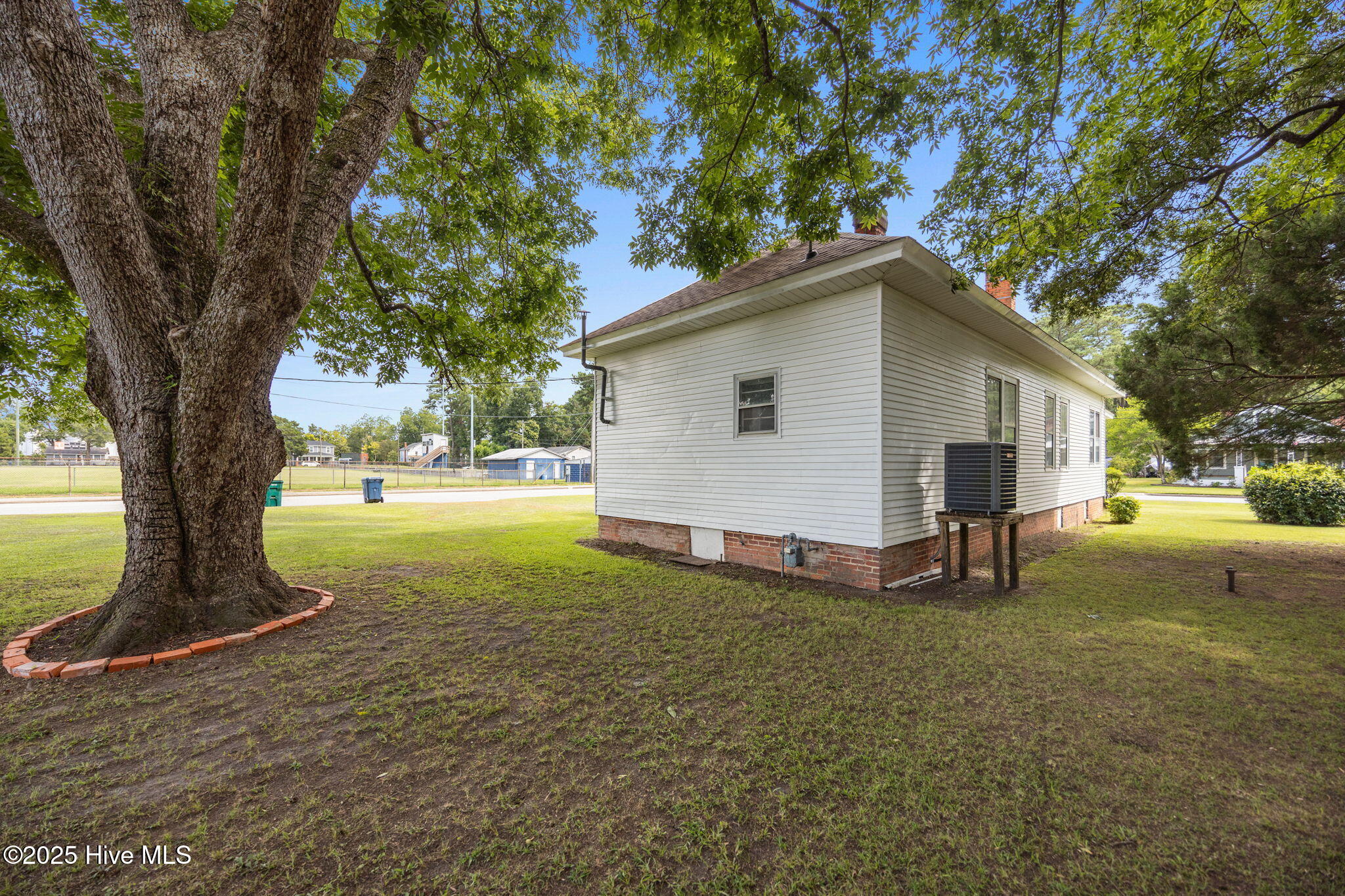 820 East 4th Street Washington, NC 27889 - Photo 32 of 39 12-web-or-mls-BLS_0008