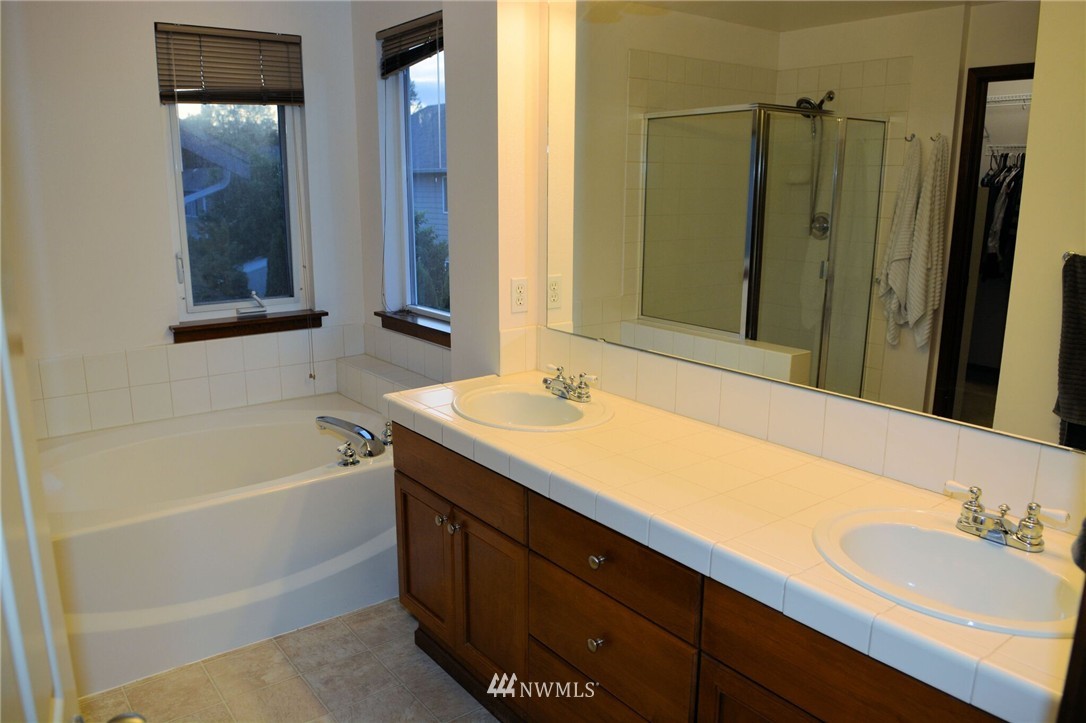 6010 Southeast 2nd Court Renton, WA 98059 - Photo 12 of 16