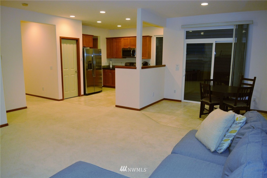 6010 Southeast 2nd Court Renton, WA 98059 - Photo 4 of 16