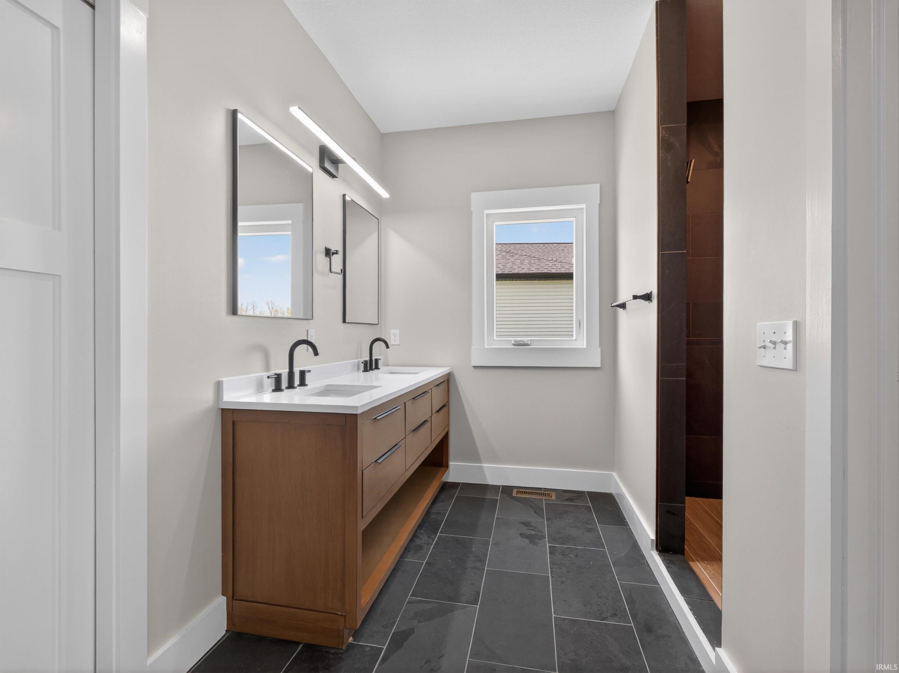 6081 Arvada Way Fort Wayne, IN 46845 - Photo 14 of 35