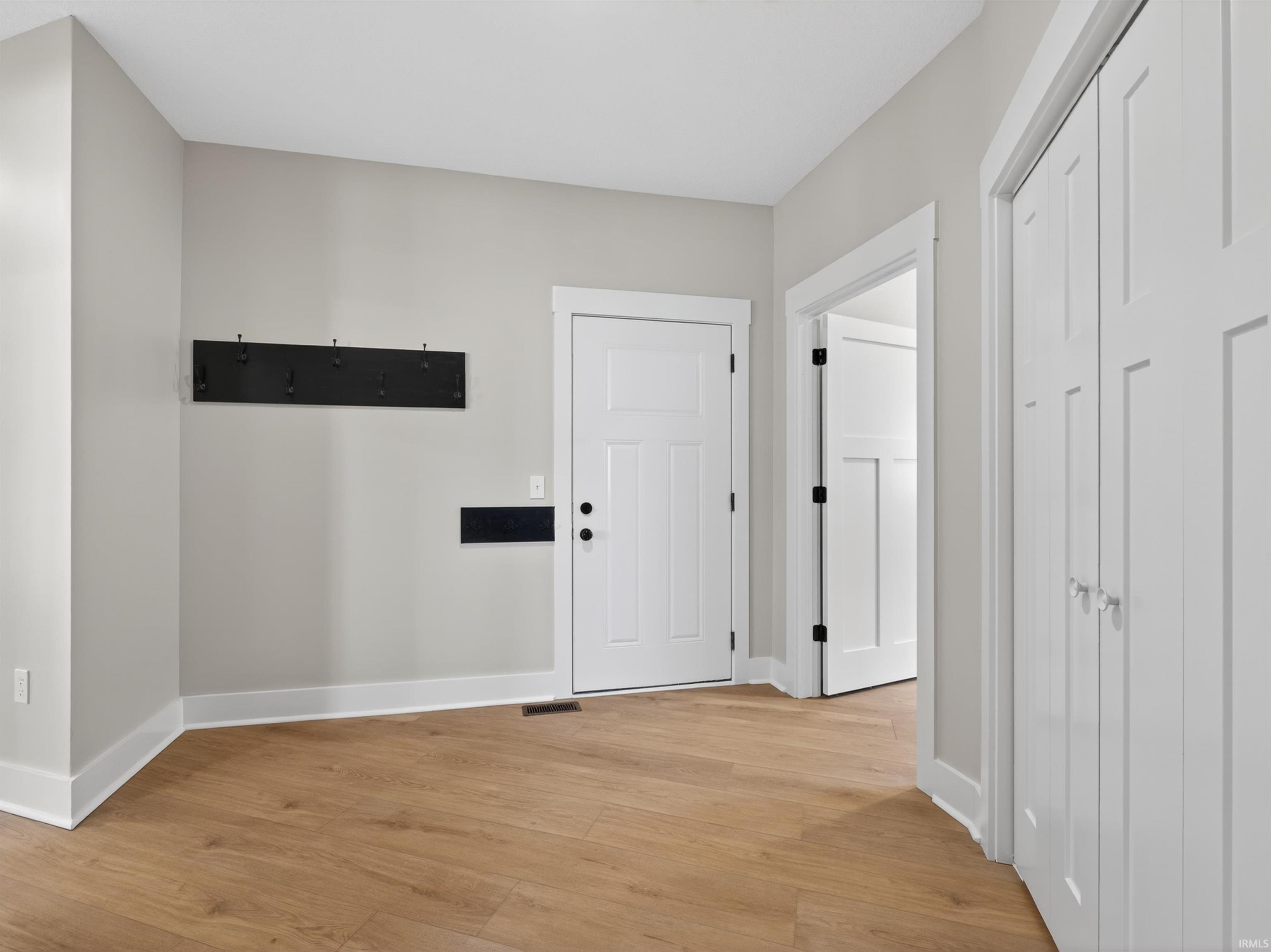 6081 Arvada Way Fort Wayne, IN 46845 - Photo 17 of 35