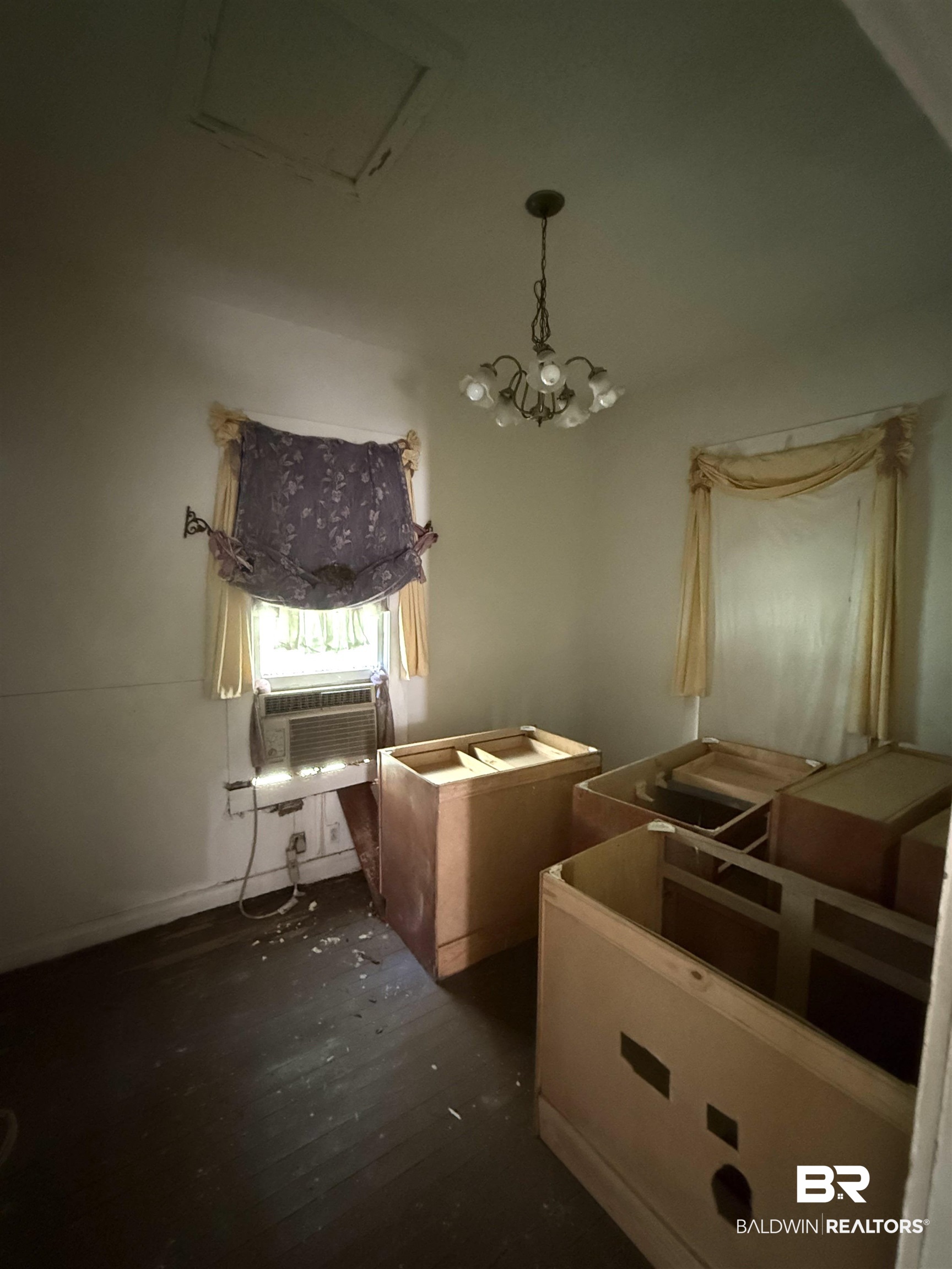 6513 Grace Street Mobile, AL 36618 - Photo 5 of 7