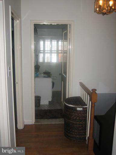 2737 Moorgate Road Dundalk, MD 21222 - Photo 16 of 22 Hallway