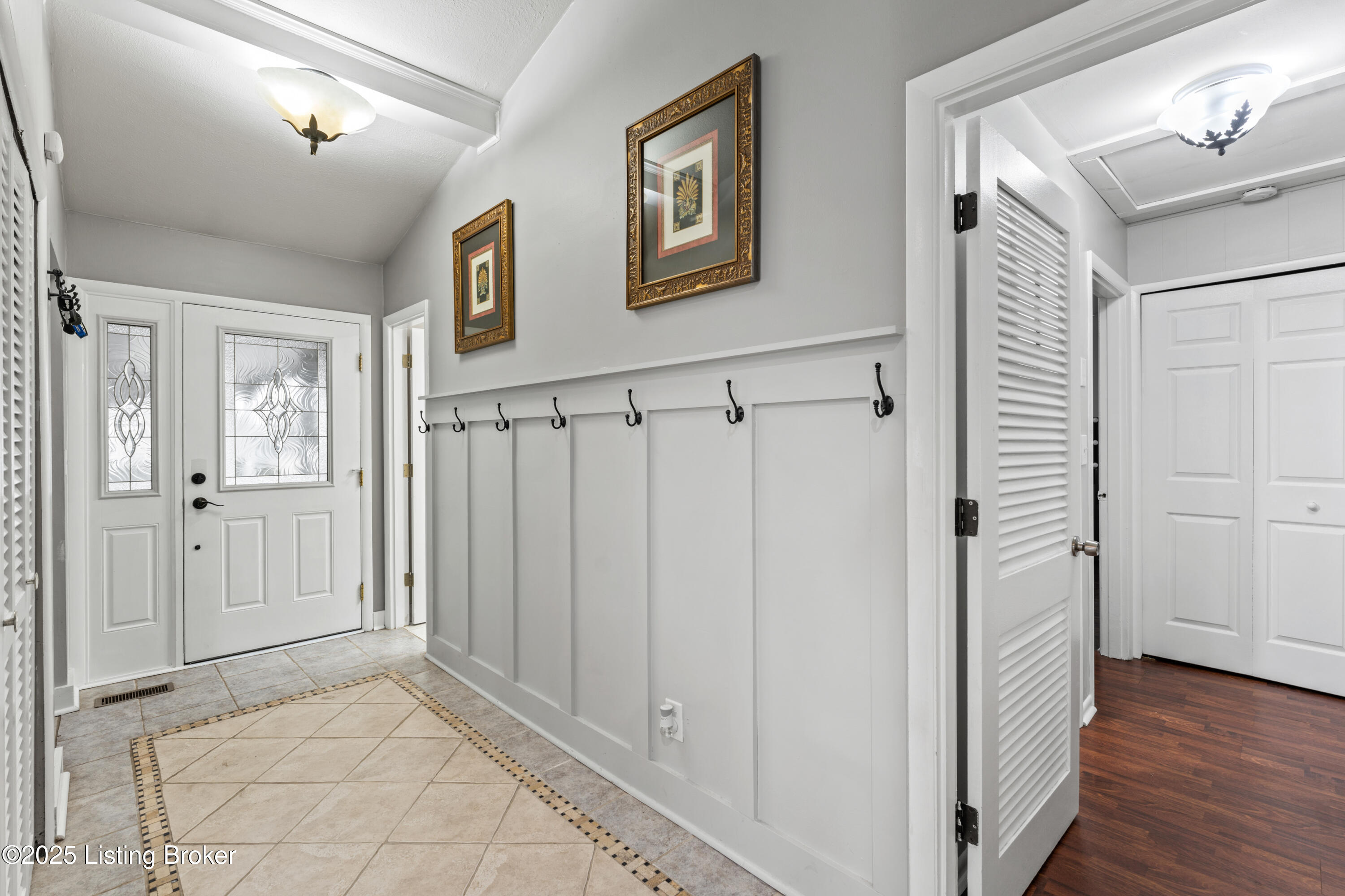 1900 Janlyn Road Louisville, KY 40299 - Photo 6 of 38 photos_high_resolution_DSC00339