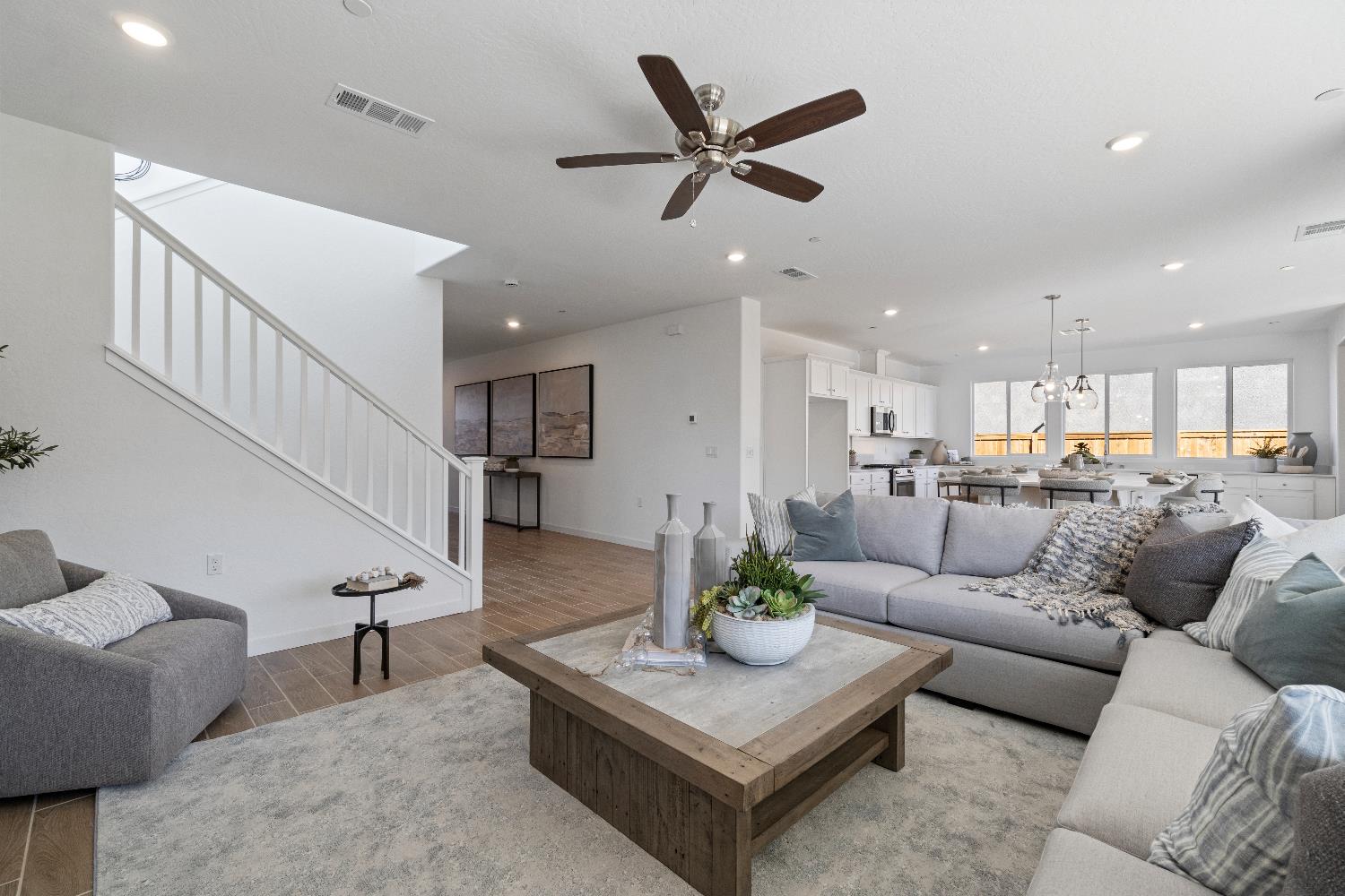 1046 Springtime Avenue Clovis, CA 93619 - Photo 11 of 40