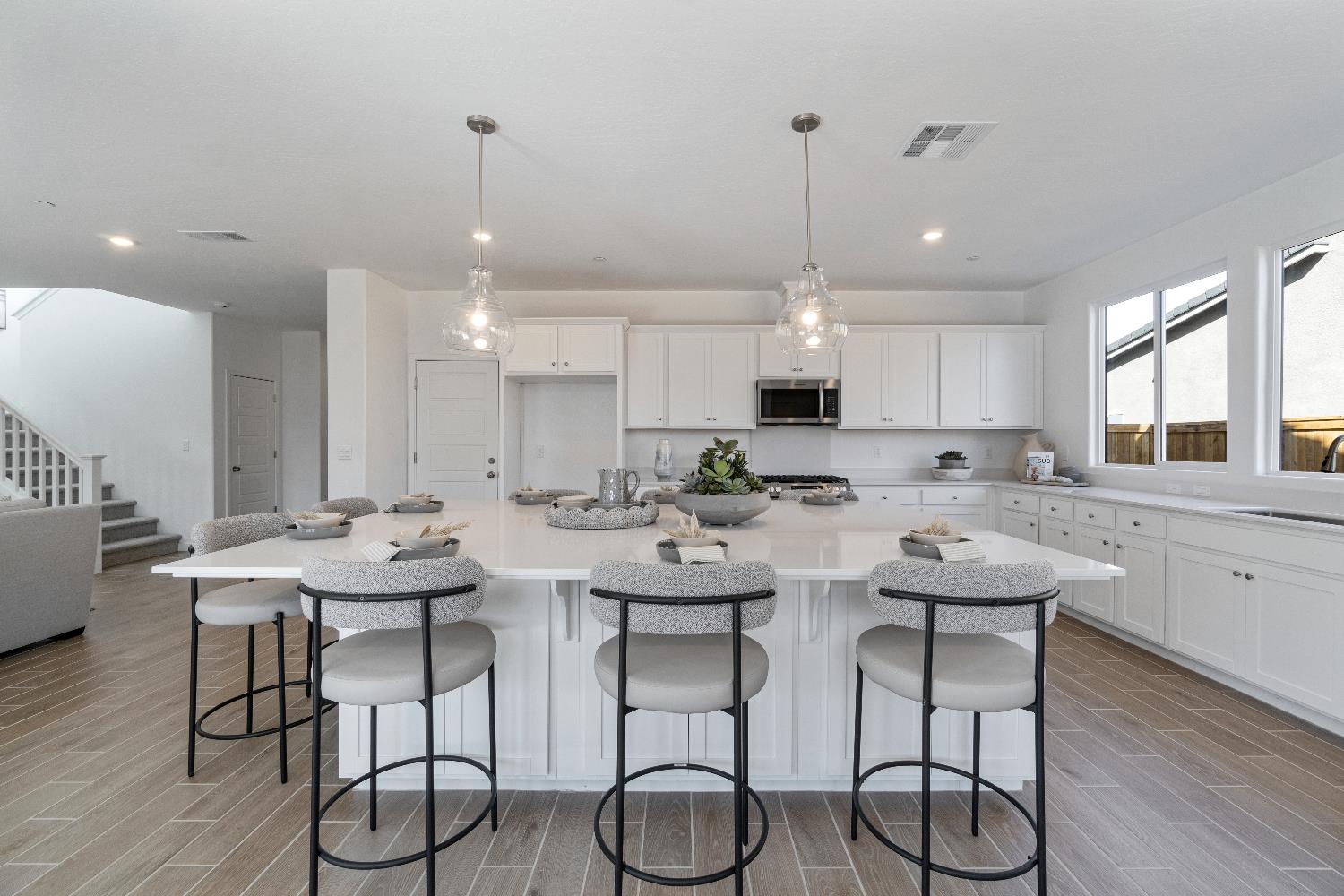 1046 Springtime Avenue Clovis, CA 93619 - Photo 16 of 40