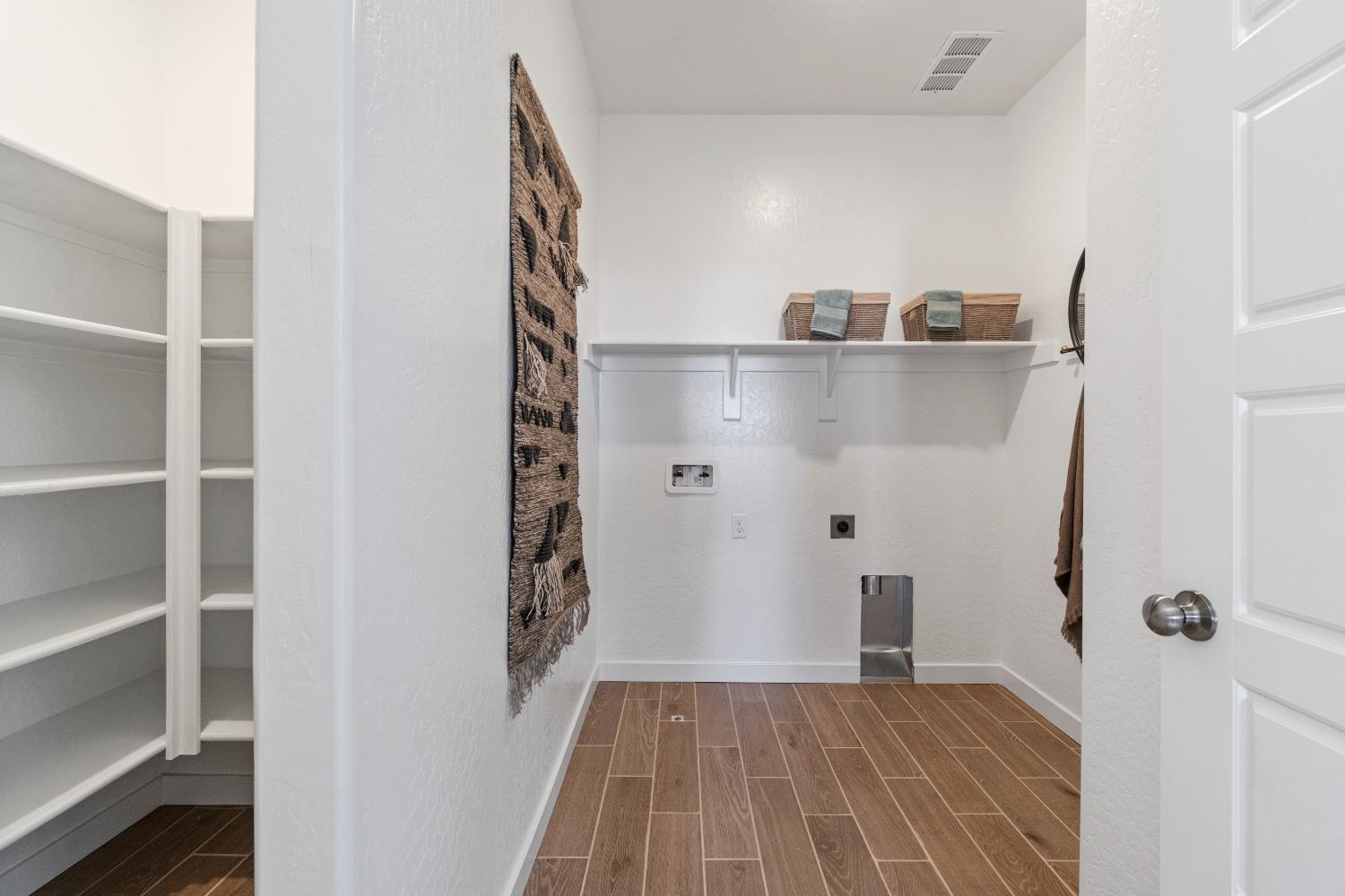 1046 Springtime Avenue Clovis, CA 93619 - Photo 25 of 40