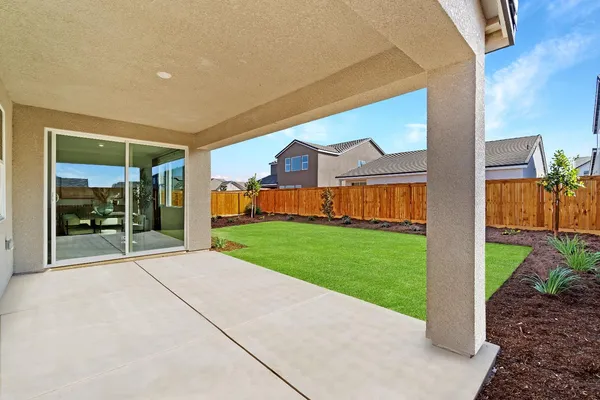 $779,950 | 1046 Springtime Avenue, Clovis, CA 93619