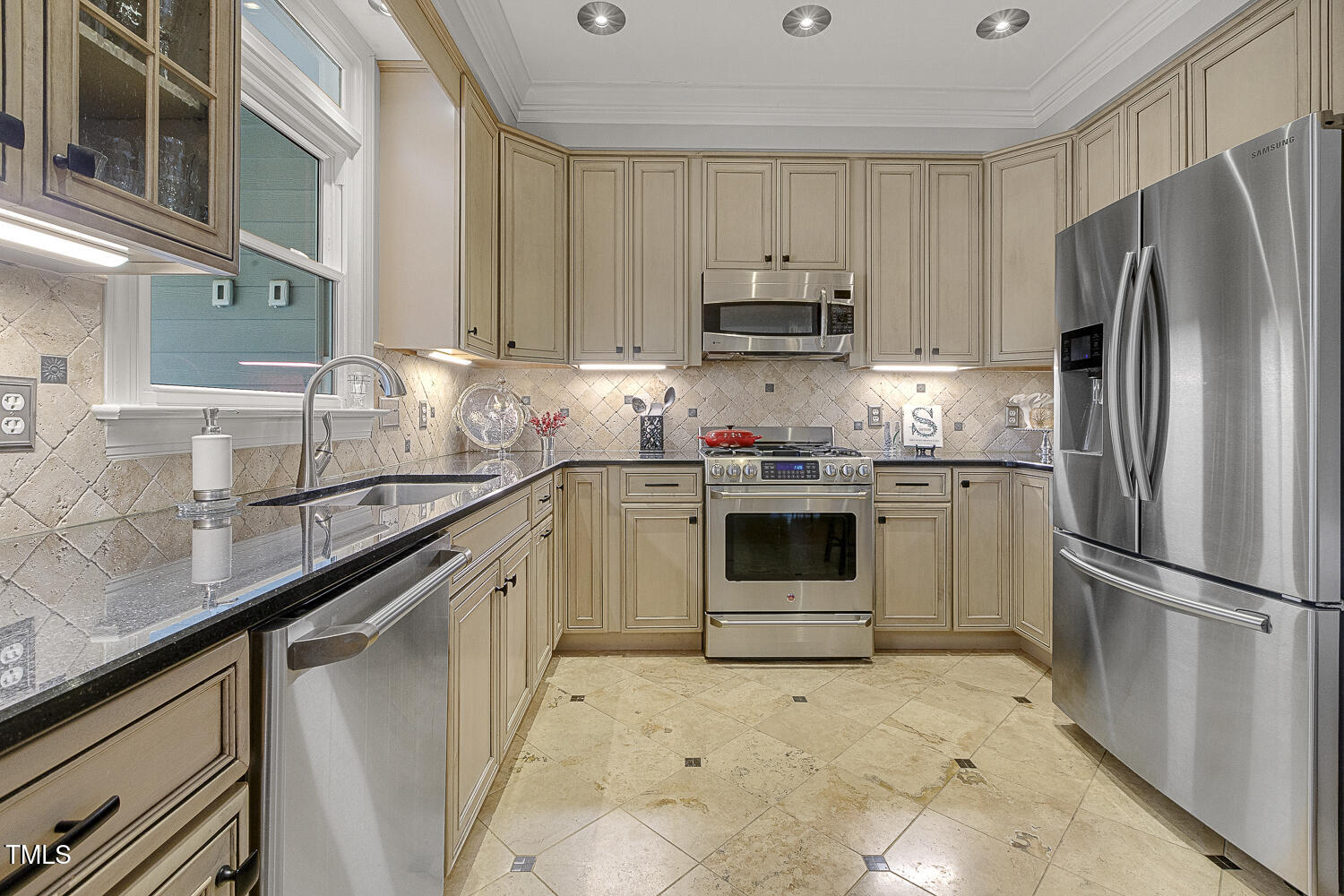 2949 Tillinghast Trail Raleigh, NC 27613 - Photo 14 of 65 015