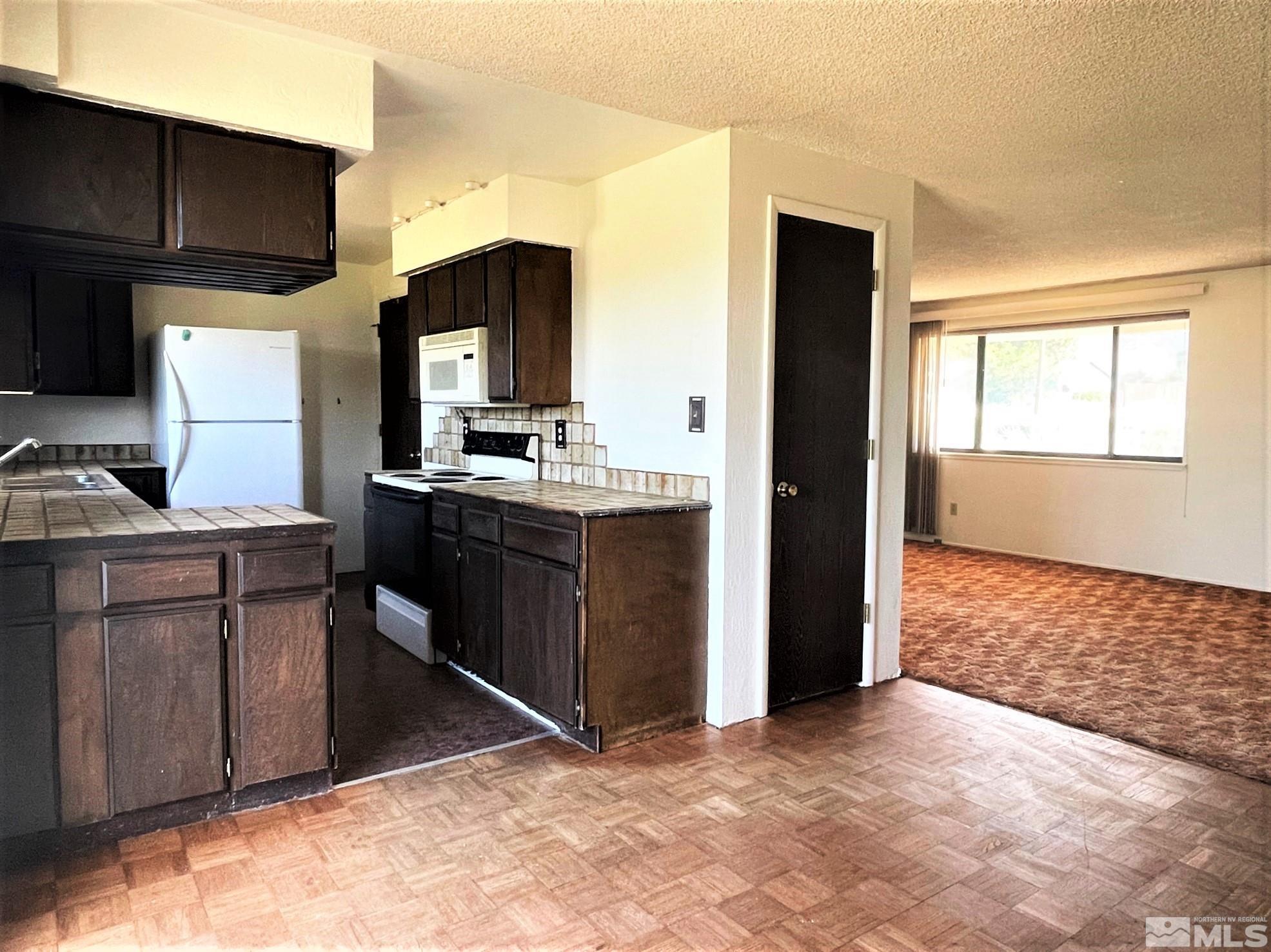 11670 Fir Drive Reno, NV 89506 - Photo 7 of 33 Photo 7