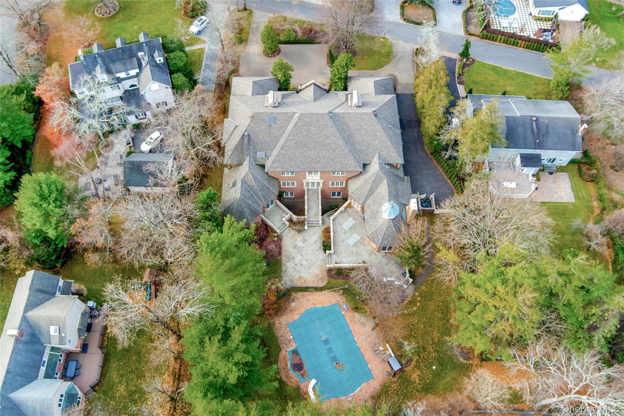 22 Willow Road Woodmere, NY 11598 - Photo 20 of 27 an aerial view of residential houses with outdoor space