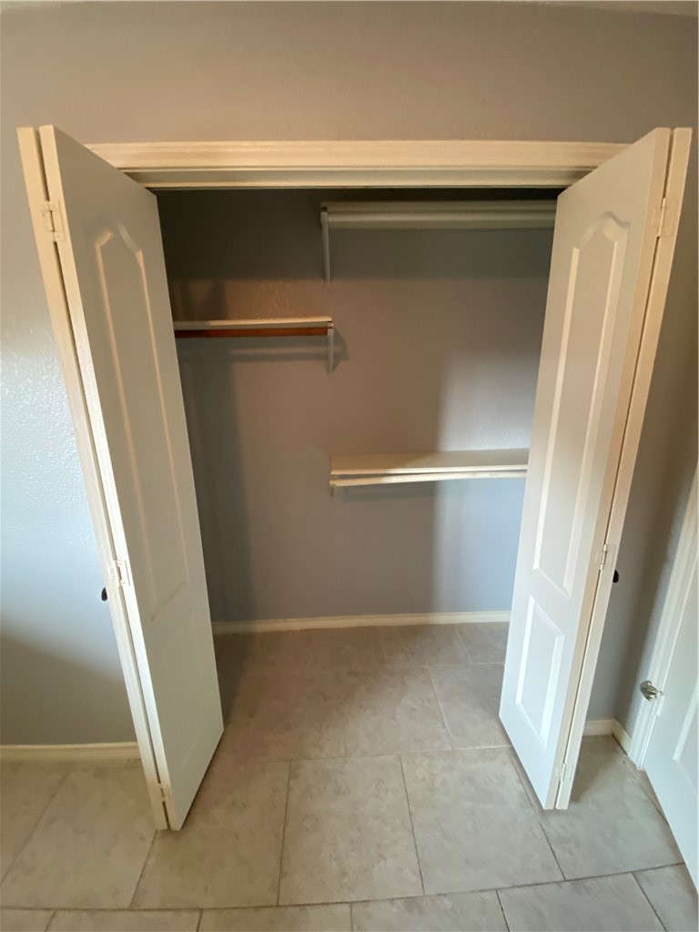 15517 Cruiser Street, Unit B Corpus Christi, TX 78418 - Photo 8 of 25 a view of closet