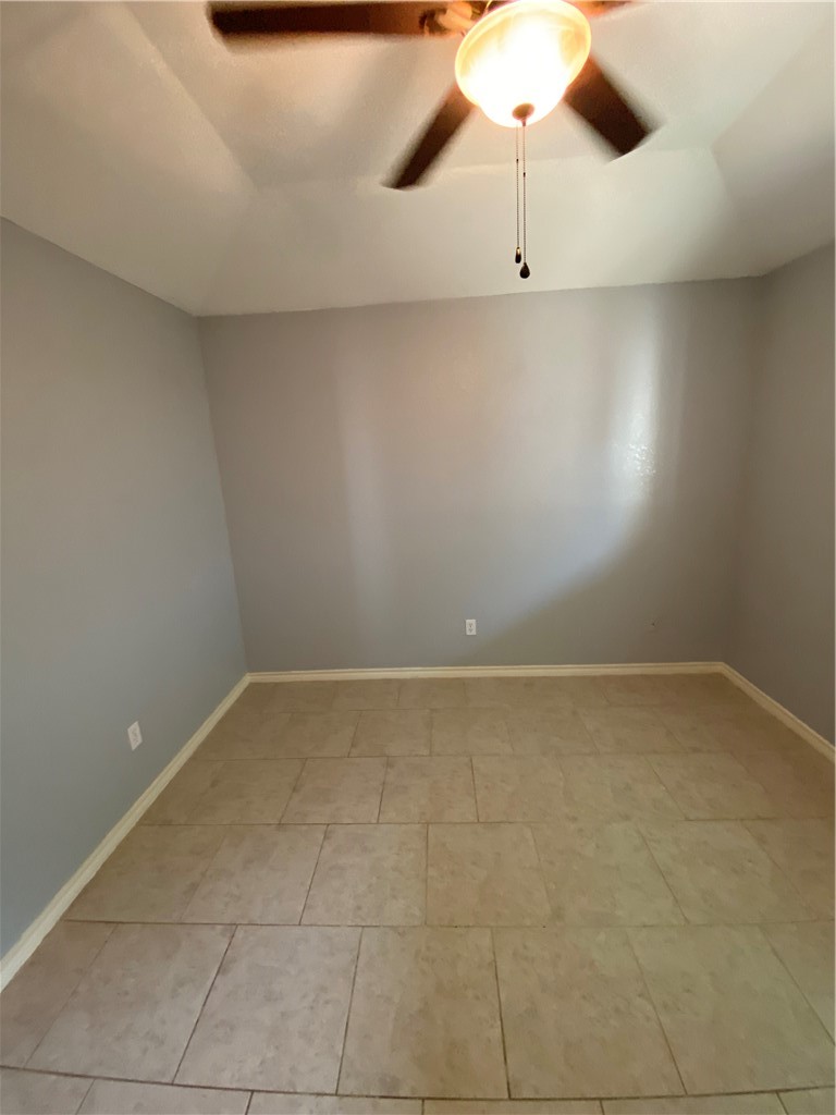 15517 Cruiser Street, Unit B Corpus Christi, TX 78418 - Photo 10 of 25 a view of an empty room